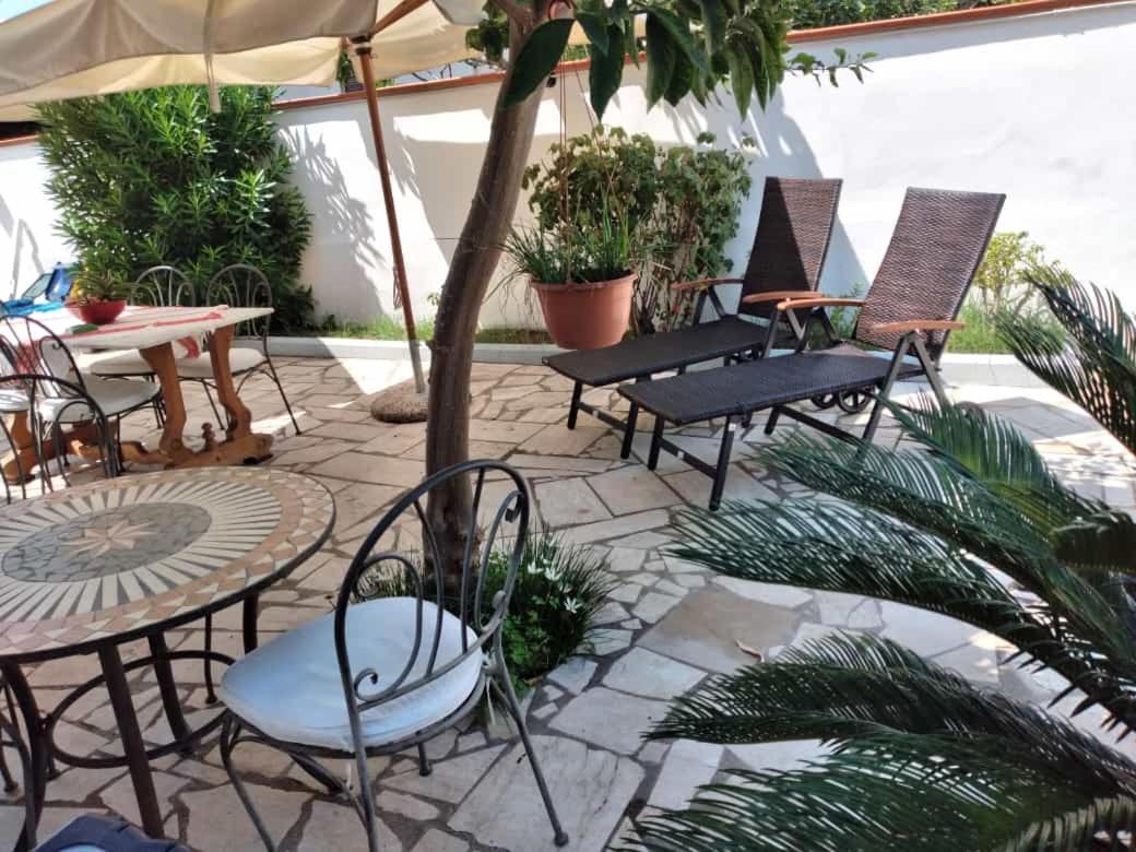 Villa Dafne Mare Fondi Sperlonga エクステリア 写真