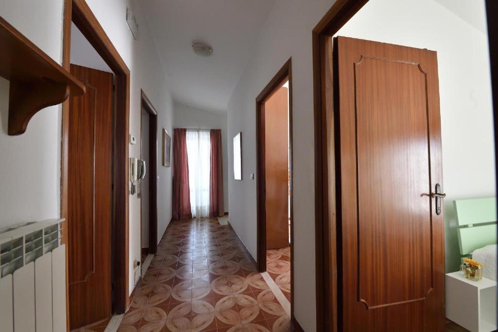 Villa Dafne Mare Fondi Sperlonga エクステリア 写真